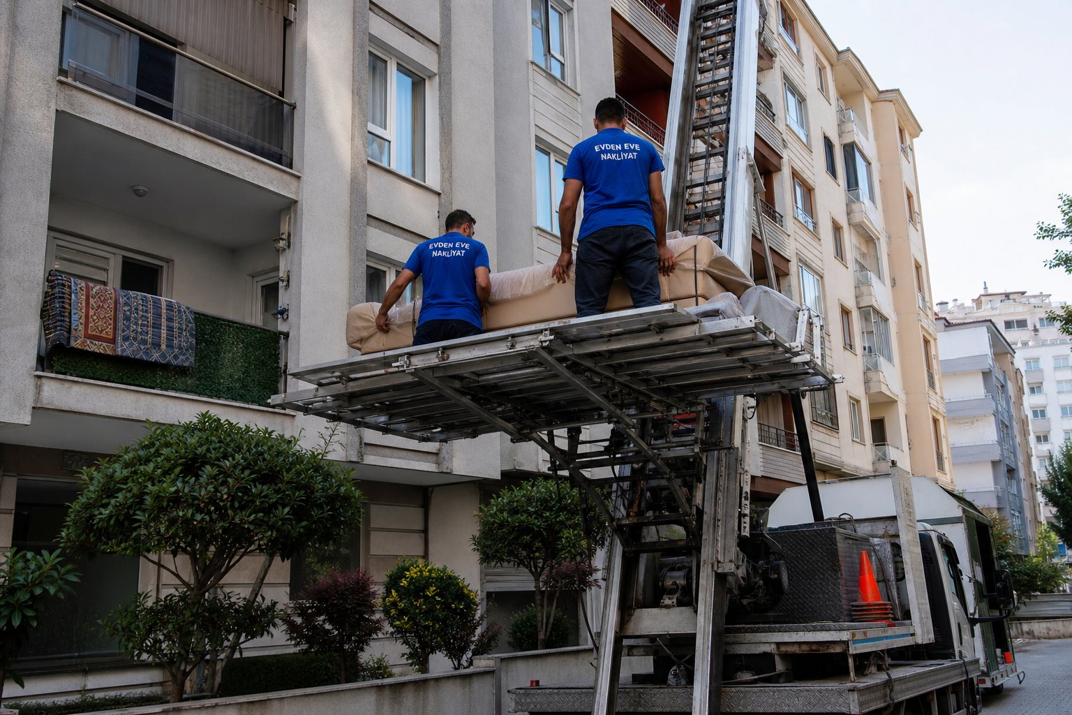 Cephe platformunda iki personelle guvenli yukleme - Mobilya Sökme ve Kurma